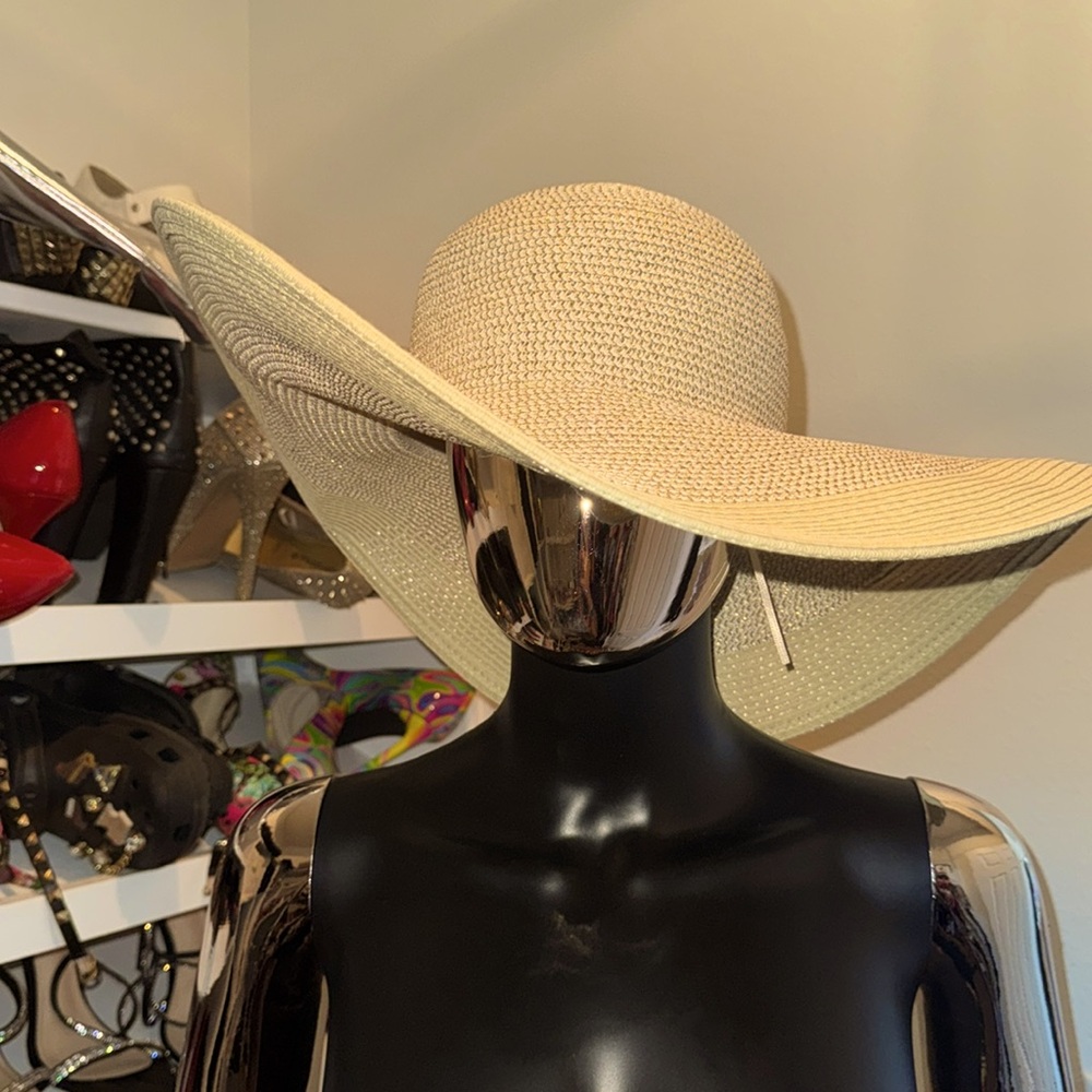 Trendy straw hat